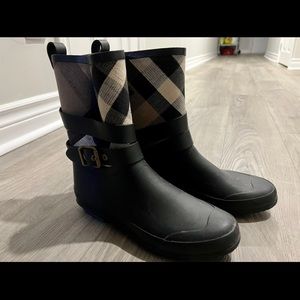 Burberry Rain boots